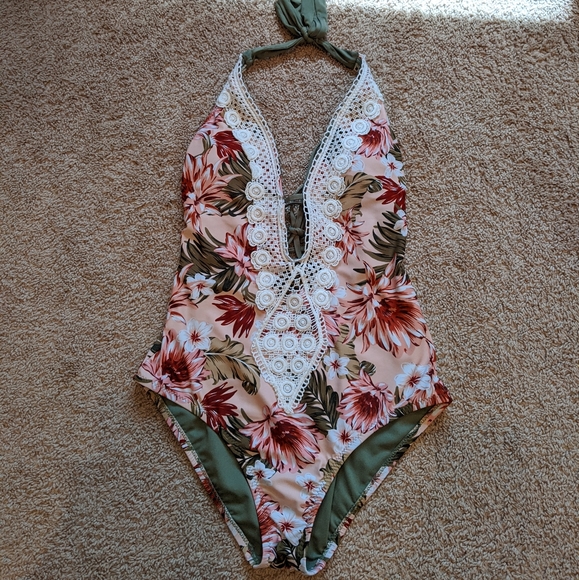 Kona Sol Other - Like New Swimsuit